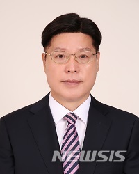 associate_pic