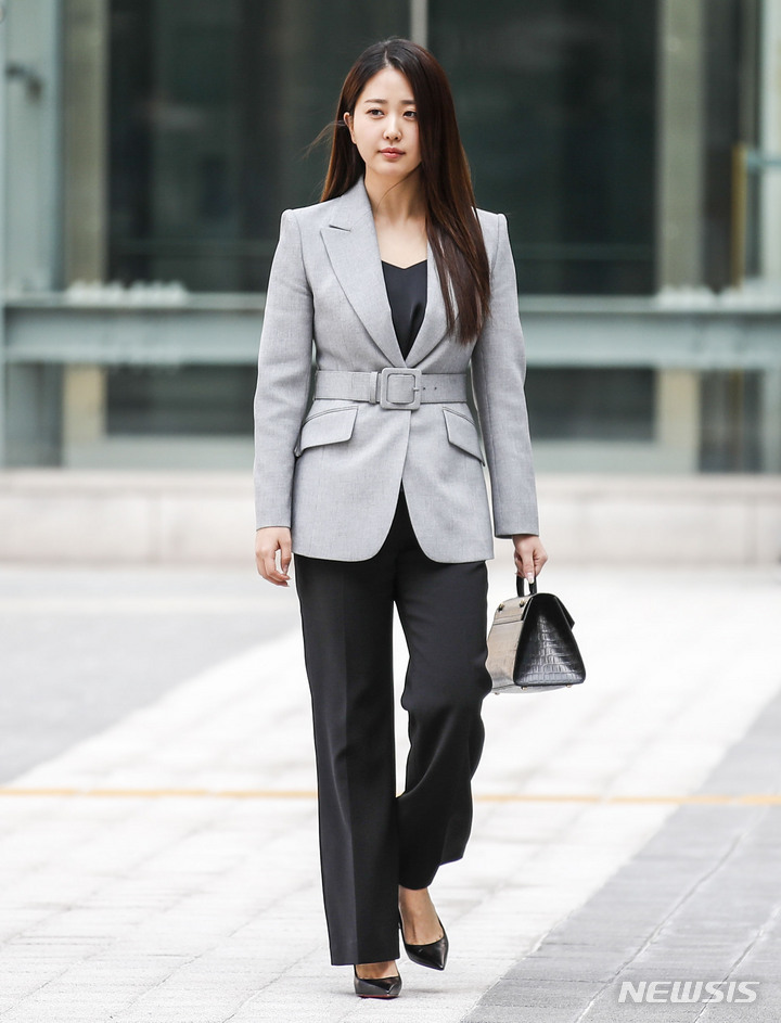 associate_pic