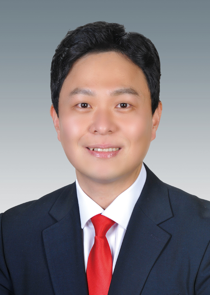associate_pic