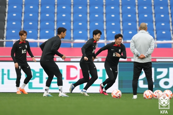 [서울=뉴시스]축구대표팀 훈련. (사진=대한축구협회 제공)