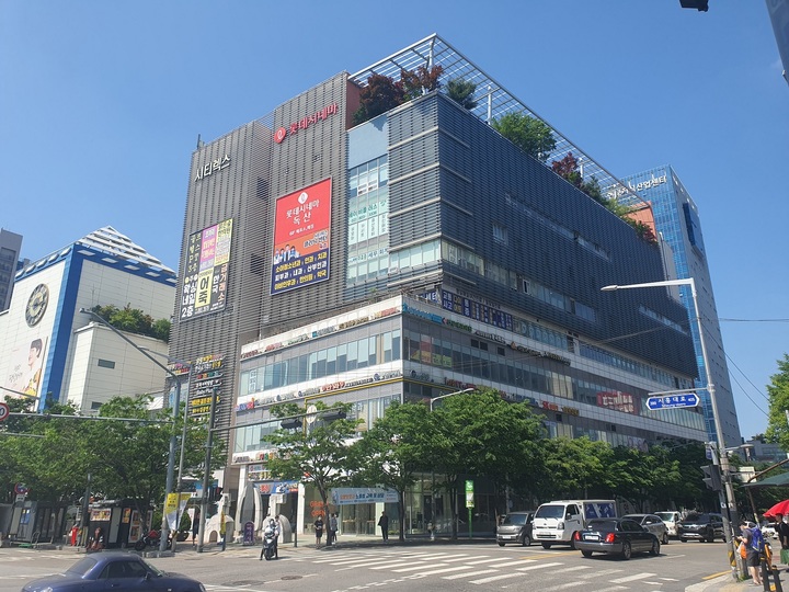부동산플래닛 파트너스가 매각 주관을 맡은 키움투자자산운용이 보유 중인 롯데시네마 독산점(독산동 291-5) 건물 전경. (사진=부동산플래닛 제공) *재판매 및 DB 금지