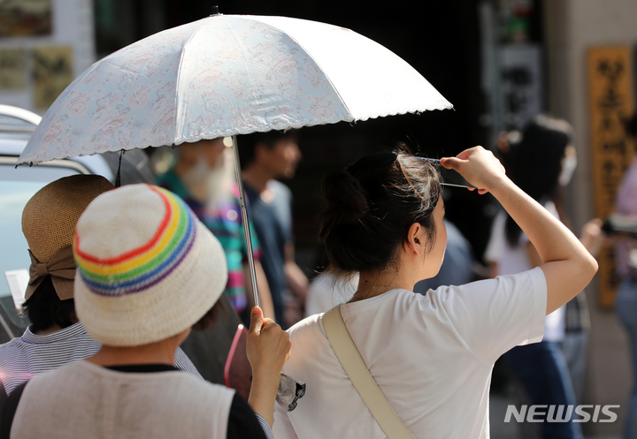 전북 낮 25~28도 '구름'…자외선지수 높음