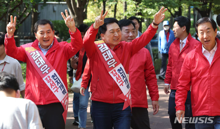 여당 지도부, 연휴 막판 김태우 후보 선거 지원 유세 총력[뉴시스Pic]