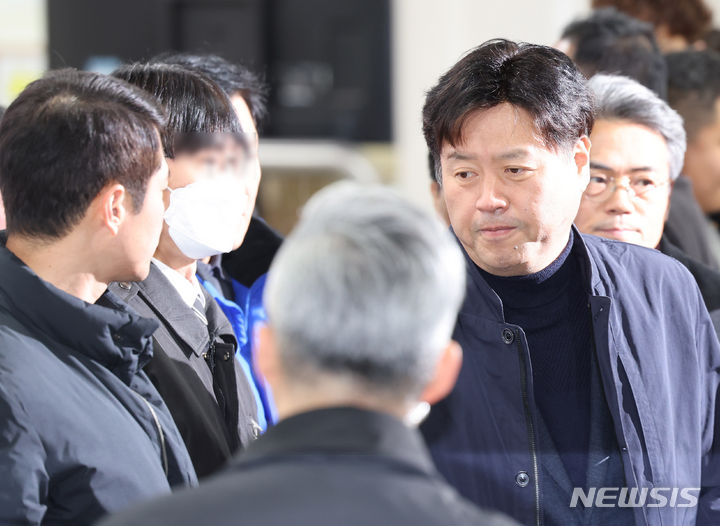 Parti démocrate, « soupçons de Daejang-dong » Condamnation de Kim Yong à 5 ans de prison, « Ce n’est pas une affaire de parti »…  Tirer un trait sur l’impact du procès de Lee Jae-myung :: Médias sympathiques Newsis News Agency ::