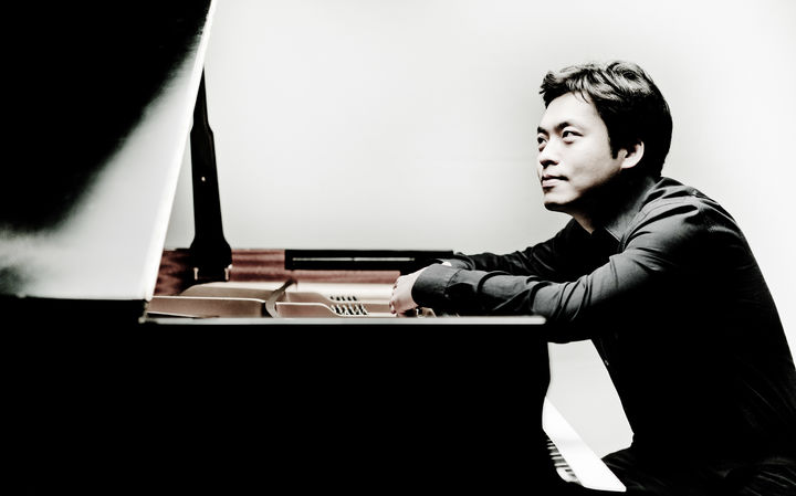 피아니스트 김선욱 ⓒMarco Borggreve. (사진=빈체로 제공) photo@newsis.com *재판매 및 DB 금지