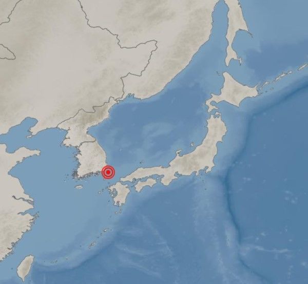 19일 오후 11시 27분 일본 대마도 인근 해역에서 규모 3.9 지진이 발생했다. 지진 발생 지점이 붉은 원으로 표시돼 있다. /기상청 갈무리 *재판매 및 DB 금지