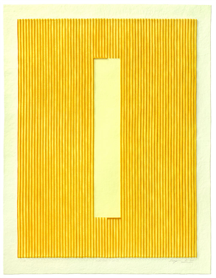 박서보(1931-2023)〈Écriture No. 20-22〉2022 Relief print with Korean hanji paper and hand-coloring133 x 103 cm © PARKSEOBO FOUNDATION이미지 제공: 국제갤러리 *재판매 및 DB 금지