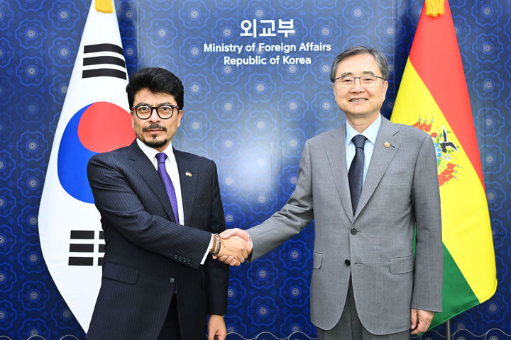 associate_pic4