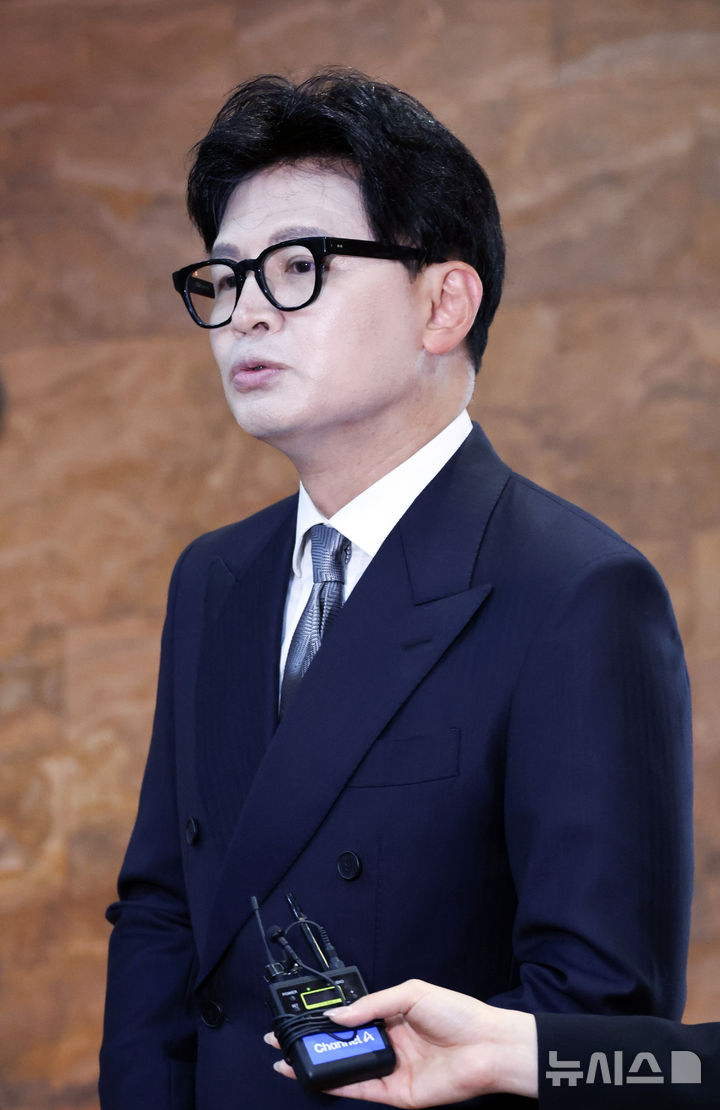 associate_pic4