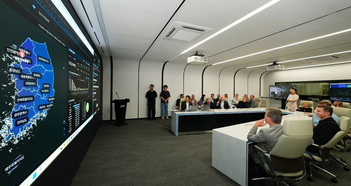 associate_pic4