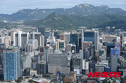 10대 재벌총수, 지분은 0.9% '털끝'…계열사 동원해 그룹 지배