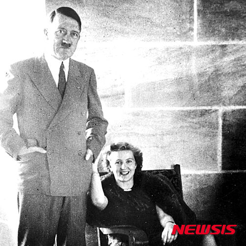 나치 독일 총통 아돌프 히틀러와 그의 연인 에바  브라운