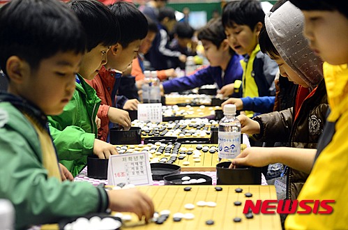 내년 초중고 1학년 수상경력·진로희망사항·부모정보 삭제…학생부 기재 11→8개 축소