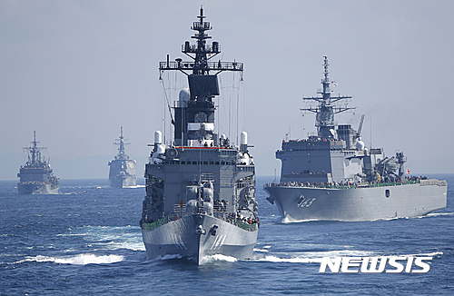 일본 군함, 중국 관함식 참석차 7년반 만에 칭다오 입항
