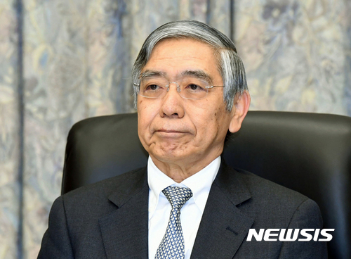 【도쿄=AP/뉴시스】구로다 하루히코 일본은행 총재가 20일 도쿄에서 통화정책회의를 주재하고 있다. 2016.12.20 