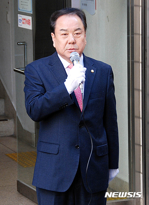 【수원=뉴시스】이승호 기자 = 이우현 자유한국당 의원.(뉴시스 자료 사진) photo@newsis.com