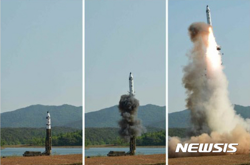 [종합2보]일본 "북한 발사 미사일 일본 EEZ에 낙하" 비난···"G20 정상회의 겨냥"