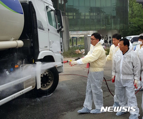 【양산=뉴시스】경남 양산시는 고병원성 조류인플루엔자(AI)가 발생했던 원동면 중심으로 내린 가금사육농가에 대한 이동제한 명령을 24일 0시를 기해 전면 해제한다. 2017.07.24. (사진=뉴시스 DB) photo@newsis.com