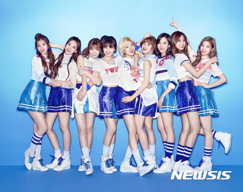 【서울=뉴시스】 트와이스 일본 앨범 이미지. 2017.06.16. (사진 = JYP엔터테인먼트 제공) photo@newsis.com 