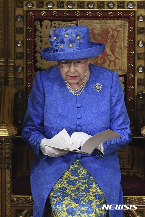 【런던=AP/뉴시스】엘리자베스 2세 영국여왕. 2017.06.22 