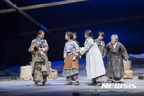 【서울=뉴시스】 연극 '1945'. 2017.07.07. (사진 = 국립극단 제공) photo@newsis.com 