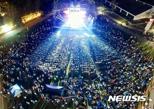 【서울=뉴시스】지난해 여름 용평리조트에서 열린 하계 콘서트 전경. (사진=용평리조트 제공)