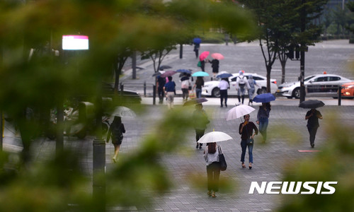 내일 전국 흐리고 비···남부 150㎜ 이상 폭우도