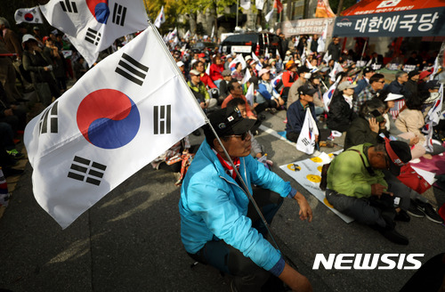 "박 대통령이 투쟁 지시"···지지자들 주말 대거 집결 