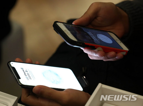 애플, '아이폰 고의 속도 저하'에 비난 여론 들끓어