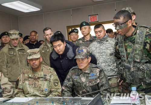【서울=뉴시스】한미 군 당국에 따르면 한미 양국군은 지난 12~15일 경기 의정부시 미군기지 캠프 스탠리(Camp Stanely) 등에서 '워리어 스트라이크 9(Warrior Strike IX) 훈련을 실시했다. 2017.12.17. (사진=주한미군 페이스북 제공)photo@newsis.com