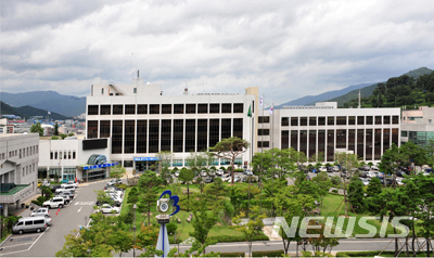 【양산=뉴시스】안지율 기자 = 경남 양산시는 다음 달 30일까지 국가안전대진단 대상 시설에 대한 안전점검을 추진한다. 사진은 양산시청 전경. 2018.02.19. (사진=뉴시스 DB) photo@newsis.com