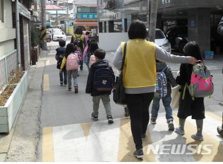 동작구 초등학생 하굣길 안전지도사 투입