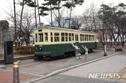 서울역사박물관, 1960년대 노면전차 내부복원 완료