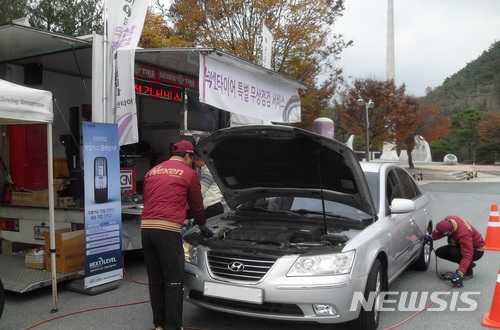 넥센타이어, 단풍놀이 시즌 고속도로 무상 점검 캠페인 