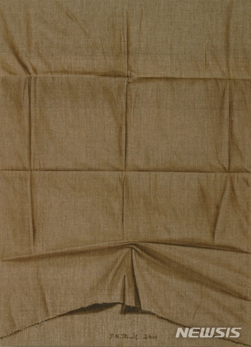 【서울=뉴시스】 박장년 마포 00-1 . Hemp Cloth 00-173x54 cm 생마포, 유채, 2000