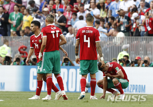 '호날두 4호골' 포르투갈, 1:0 진땀승…모로코 첫 탈락 확정