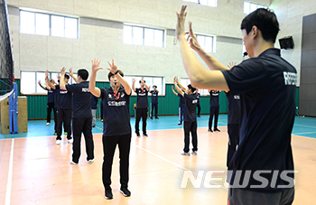 【서울=뉴시스】 한국배구연맹은 5일부터 14일까지 '2018 KOVO 심판아카데미'를 개최한다. (사진 = 한국배구연맹 제공)