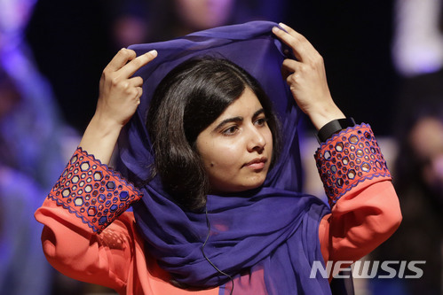 '탈레반 피격' 노벨상 수상자 말랄라 "아프간 여성권리 타협 안돼"