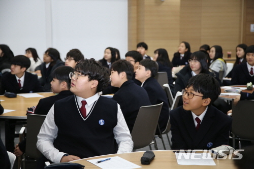 부천시, 내년 중학교 신입생 교복비 30만원 지원