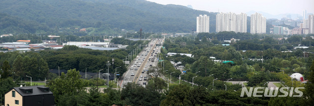 전국 땅값 106개월째 상승…강남구 0.601% '전국 최고'