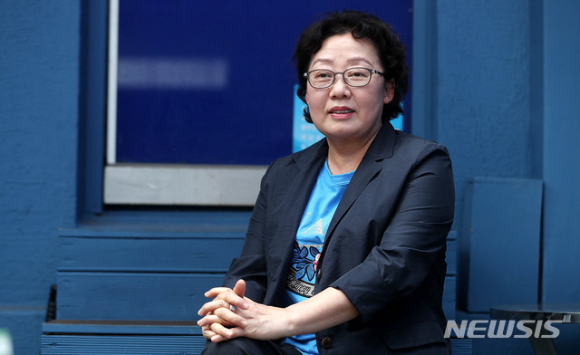 작가 오세라비 "페미니즘이 한국 사회를 후퇴시키고 있다"