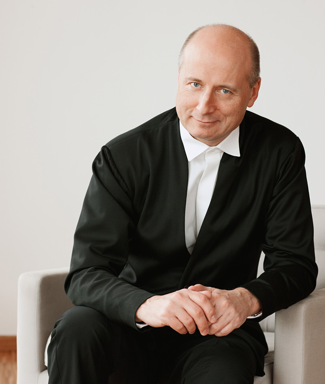 파보 예르비 "오케스트라와 좋은 관계의 키는 소통" 