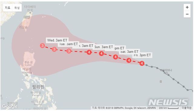 【서울=뉴시스】 미국자치령인 '북마리아나 제도'를 강타한 슈퍼태풍 '위투(Yutu)'가 북서쪽으로 방향을 전환하며 필리핀과 대만을 향해가고 있다고 25일(현지시간) CNN이 보도했다. (사진=구글맵 캡처) 2018.10.26. 