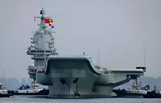 중국 첫 국산 항공모함 002가 마지막 6번 해상시험을 위해 25일 다롄 군항을 출항했다. 2019.05.28