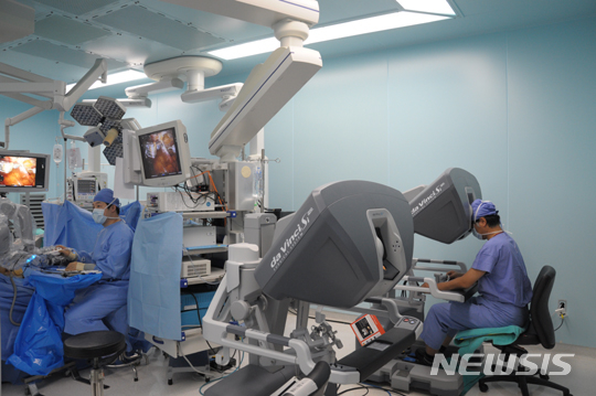 삼성서울병원 비뇨암센터, 로봇 부분신장절제술 1000건 달성