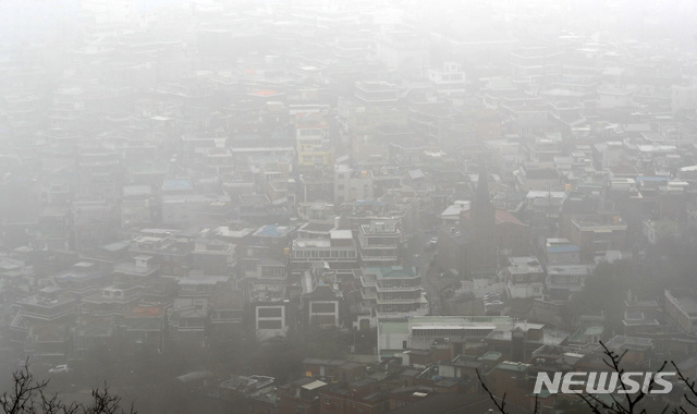 강원영동 여전히 강한 바람…미세먼지 보통