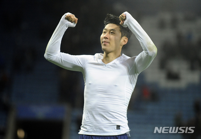 Tottenham&#039;s Heung-Min Son reacts after the English Premier League soccer match between Leicester City and Tottenham Hotspur at the King Power Stadium in Leicester, England, Saturday, Dec. 8, 2018. (AP Photo/Rui Vieira)