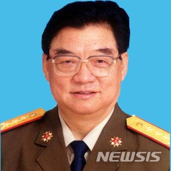중국 '개혁개발 총설계사' 덩샤오핑의 비서로서 40여년 간 일한 왕루이린 전 중앙군사위원 겸 총정치부 부주임이 지난 8일 88세를 일기로 세상을 떠났다. 
