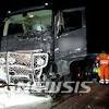 스웨덴 북부 키루나 부근에서 12일 새벽 트럭과 미니버스가 정면 충돌하면서 외국인 6명이 목숨을 잃었다. (사진은 현지 TV화면 캡처)
