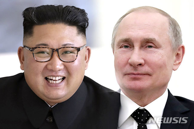 【 AP/뉴시스】김정은 북한 국무위원장과 블라디미르 푸틴 러시아 대통령이 25일 블라디보스토크에서 첫 정상회담을 갖는다. 2019.04.23